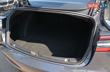 Седан Tesla Model 3 2023 в Києві