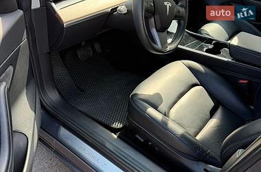 Седан Tesla Model 3 2020 в Вінниці