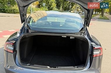 Седан Tesla Model 3 2020 в Вінниці