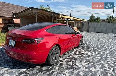 Седан Tesla Model 3 2022 в Виннице