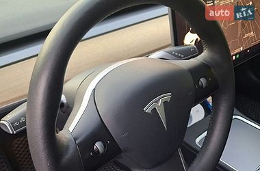 Седан Tesla Model 3 2021 в Кропивницькому