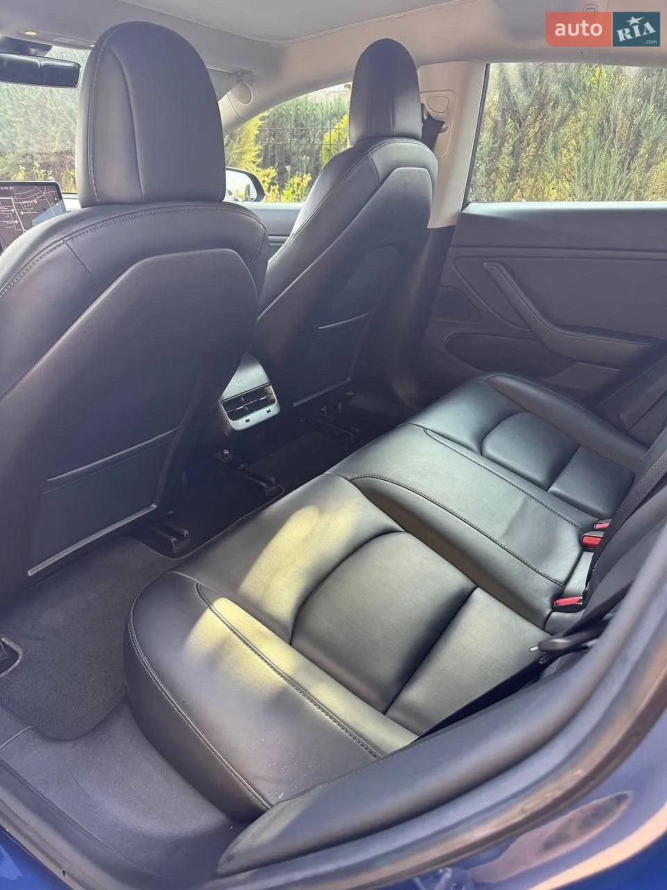 2019 Tesla Model 3 - мініатюра 10