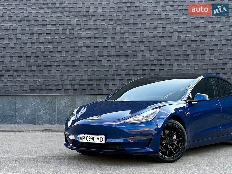 Седан Tesla Model 3 2019 в Запоріжжі