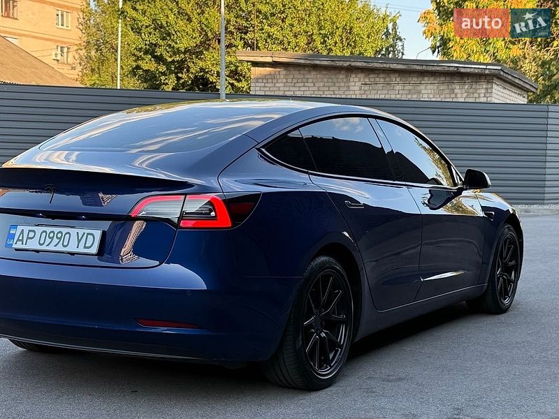 Седан Tesla Model 3 2019 в Запоріжжі