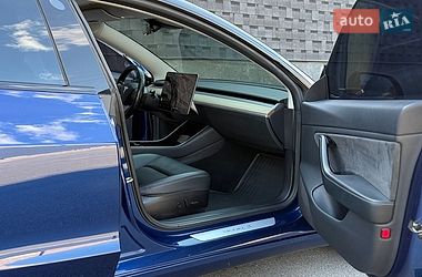 Седан Tesla Model 3 2019 в Запоріжжі