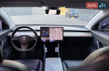 Седан Tesla Model 3 2019 в Запоріжжі