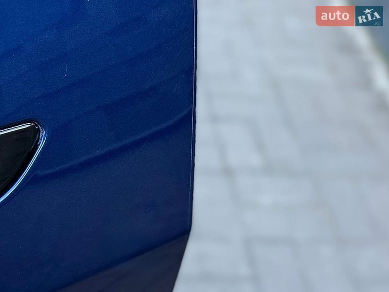 Седан Tesla Model 3 2019 в Запоріжжі