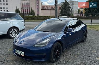 Седан Tesla Model 3 2022 в Хмельницком