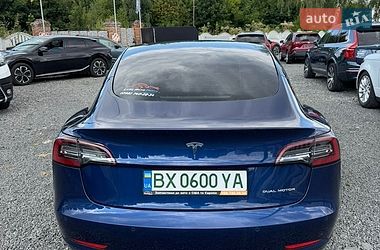 Седан Tesla Model 3 2022 в Хмельницком