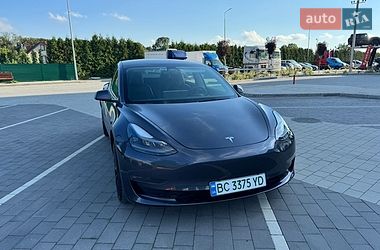 Седан Tesla Model 3 2022 в Львові
