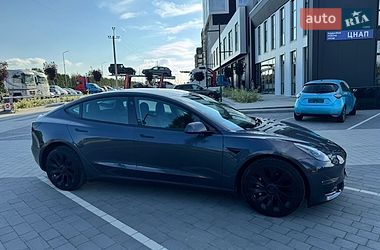 Седан Tesla Model 3 2022 в Львові