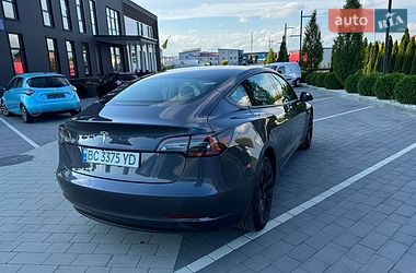 Седан Tesla Model 3 2022 в Львові