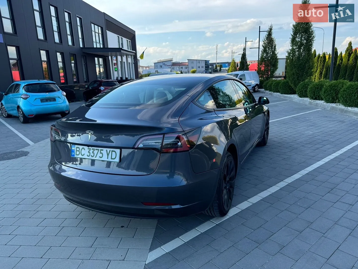 2022 Tesla Model 3 - мініатюра 16