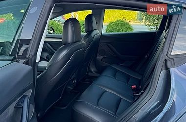 Седан Tesla Model 3 2022 в Львові