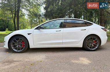 Седан Tesla Model 3 2021 в Калуші
