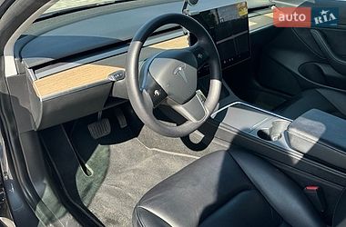 Седан Tesla Model 3 2021 в Києві
