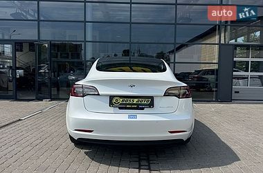 Седан Tesla Model 3 2020 в Ивано-Франковске