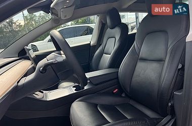 Седан Tesla Model 3 2020 в Ивано-Франковске