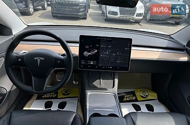 Седан Tesla Model 3 2020 в Ивано-Франковске