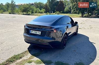 Седан Tesla Model 3 2024 в Запорожье