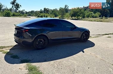 Седан Tesla Model 3 2024 в Запорожье