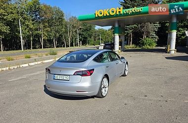 Седан Tesla Model 3 2018 в Дніпрі