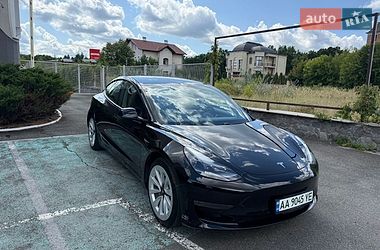 Седан Tesla Model 3 2021 в Києві