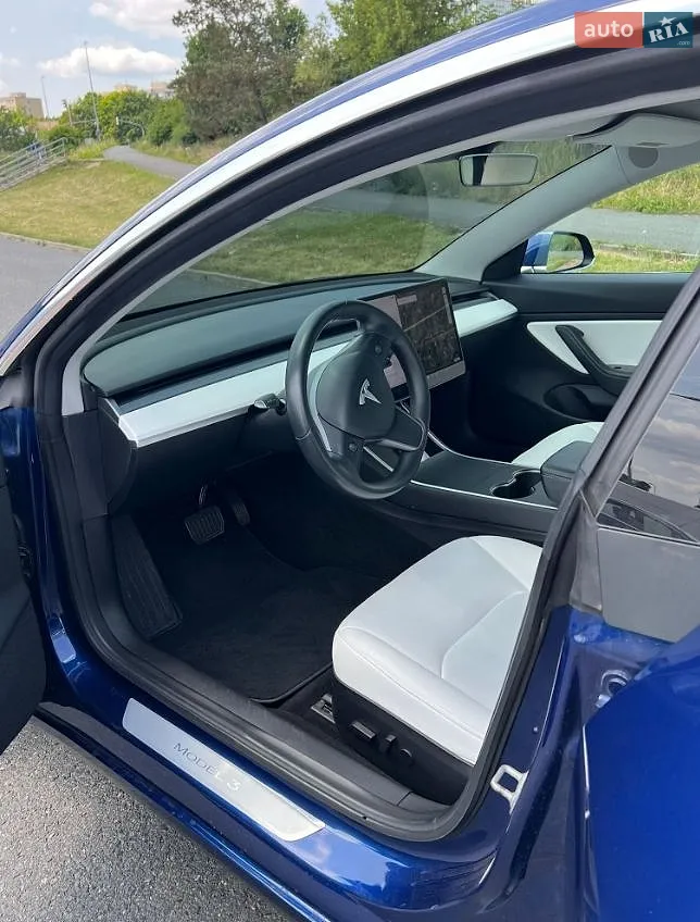 2018 Tesla Model 3 - мініатюра 5