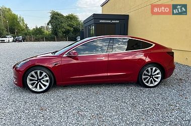 Седан Tesla Model 3 2019 в Самборе