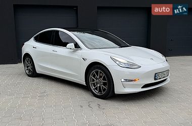 Седан Tesla Model 3 2018 в Тернополе