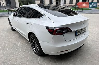 Седан Tesla Model 3 2018 в Тернополе