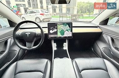 Седан Tesla Model 3 2018 в Тернополе