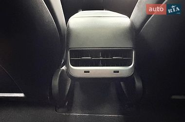 Седан Tesla Model 3 2018 в Тернополе