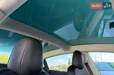 Седан Tesla Model 3 2020 в Кременчуці