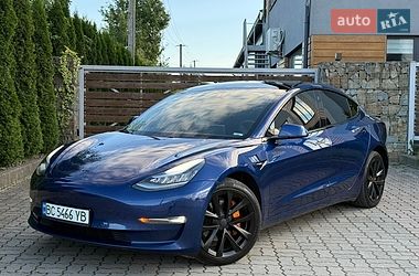 Седан Tesla Model 3 2019 в Стрые