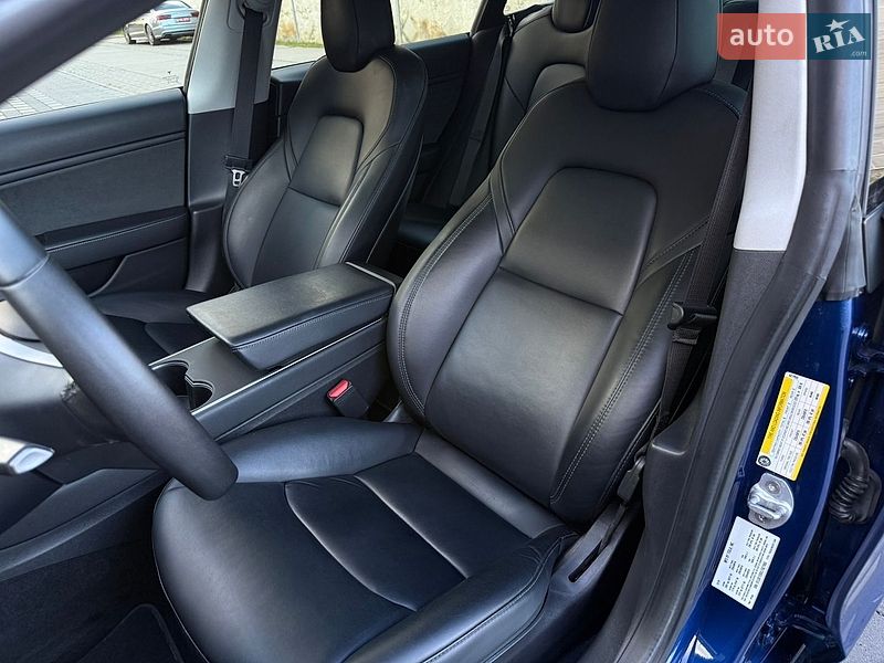 Седан Tesla Model 3 2019 в Стрые
