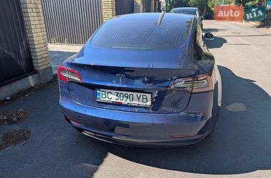 Седан Tesla Model 3 2018 в Києві