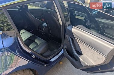 Седан Tesla Model 3 2018 в Києві