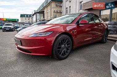 Седан Tesla Model 3 2024 в Киеве
