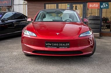 Седан Tesla Model 3 2024 в Киеве