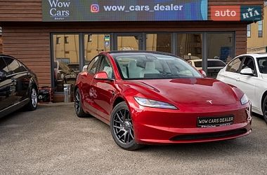 Седан Tesla Model 3 2024 в Киеве