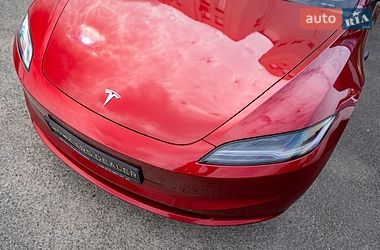 Седан Tesla Model 3 2024 в Киеве