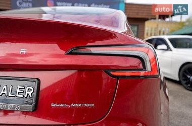 Седан Tesla Model 3 2024 в Киеве