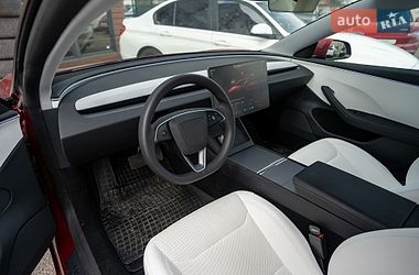Седан Tesla Model 3 2024 в Киеве
