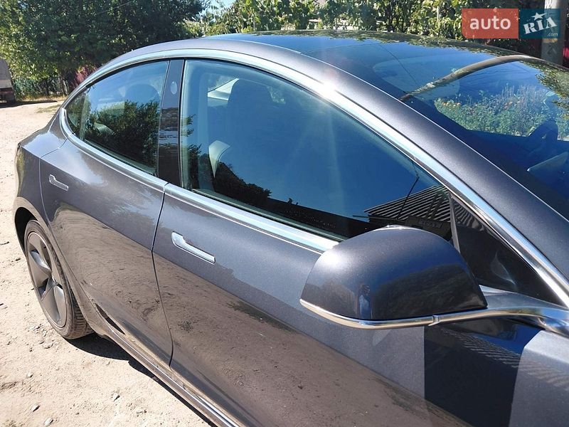 Седан Tesla Model 3 2019 в Кропивницькому