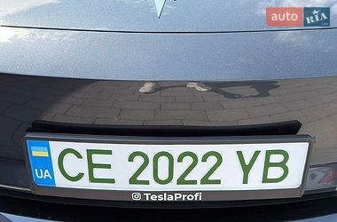 Седан Tesla Model 3 2025 в Черновцах