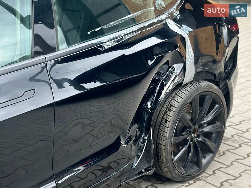 Седан Tesla Model 3 2022 в Самборі