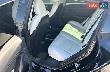 Седан Tesla Model 3 2023 в Киеве