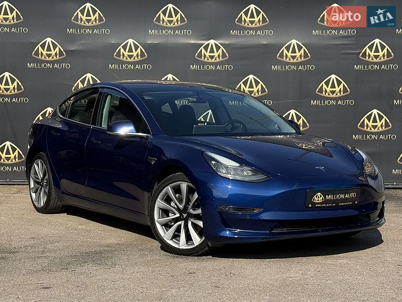Tesla Model 3 2018