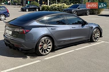 Седан Tesla Model 3 2021 в Києві